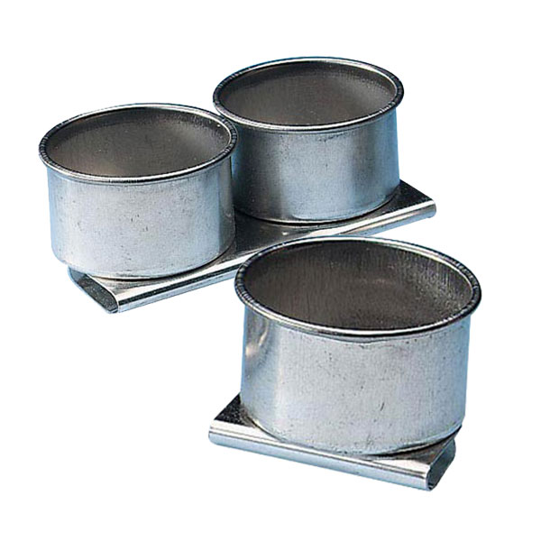 Standard metal palette cups with rolled edges and seamless design. Strong clips on the bottom hold the cup to the palette.